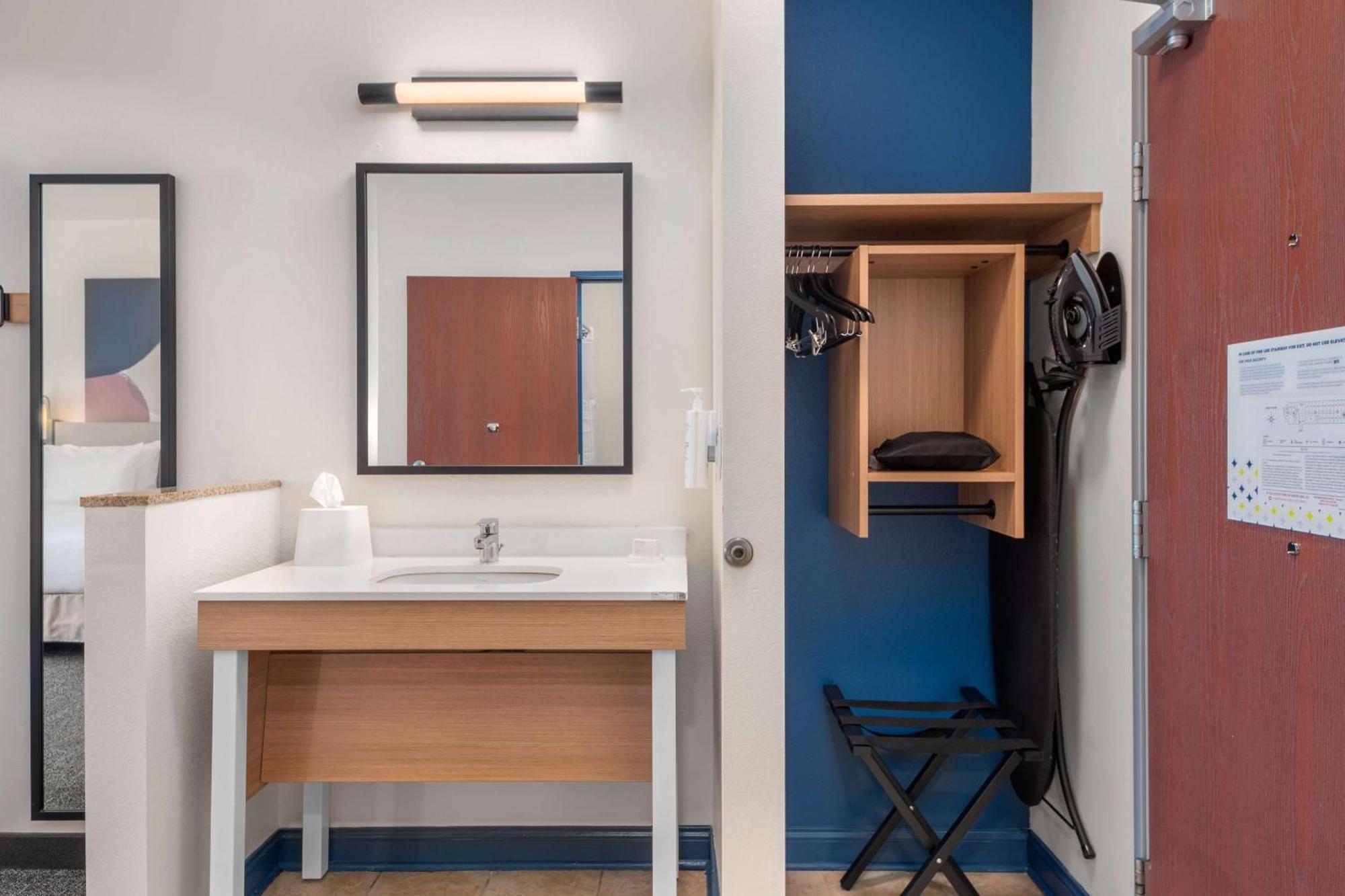Spark By Hilton Minot Ngoại thất bức ảnh